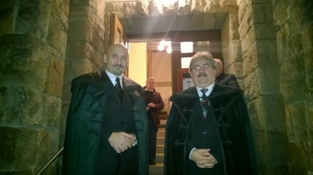 Az istentisztelet után a Csillaghegyi templom ajtajában